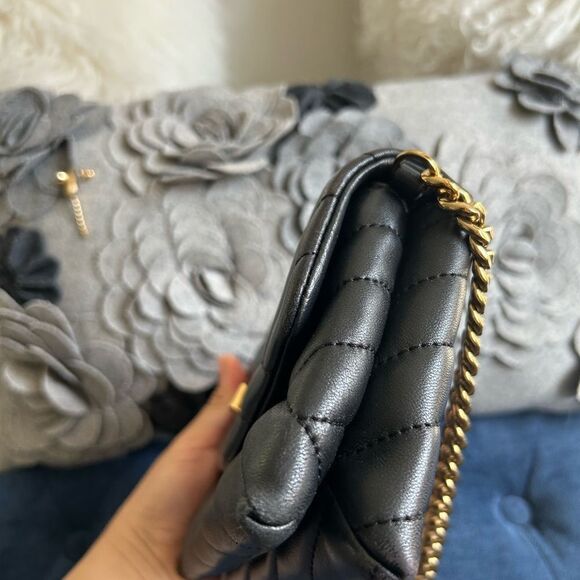 Tory Burch Kira Chevron Leather Crossbody Bag - Picture 5 of 7